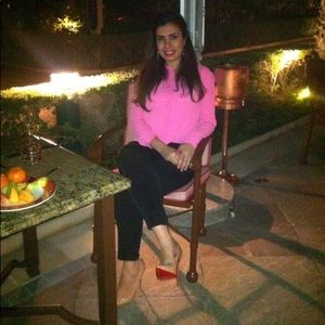 Meet your Posher, Dana